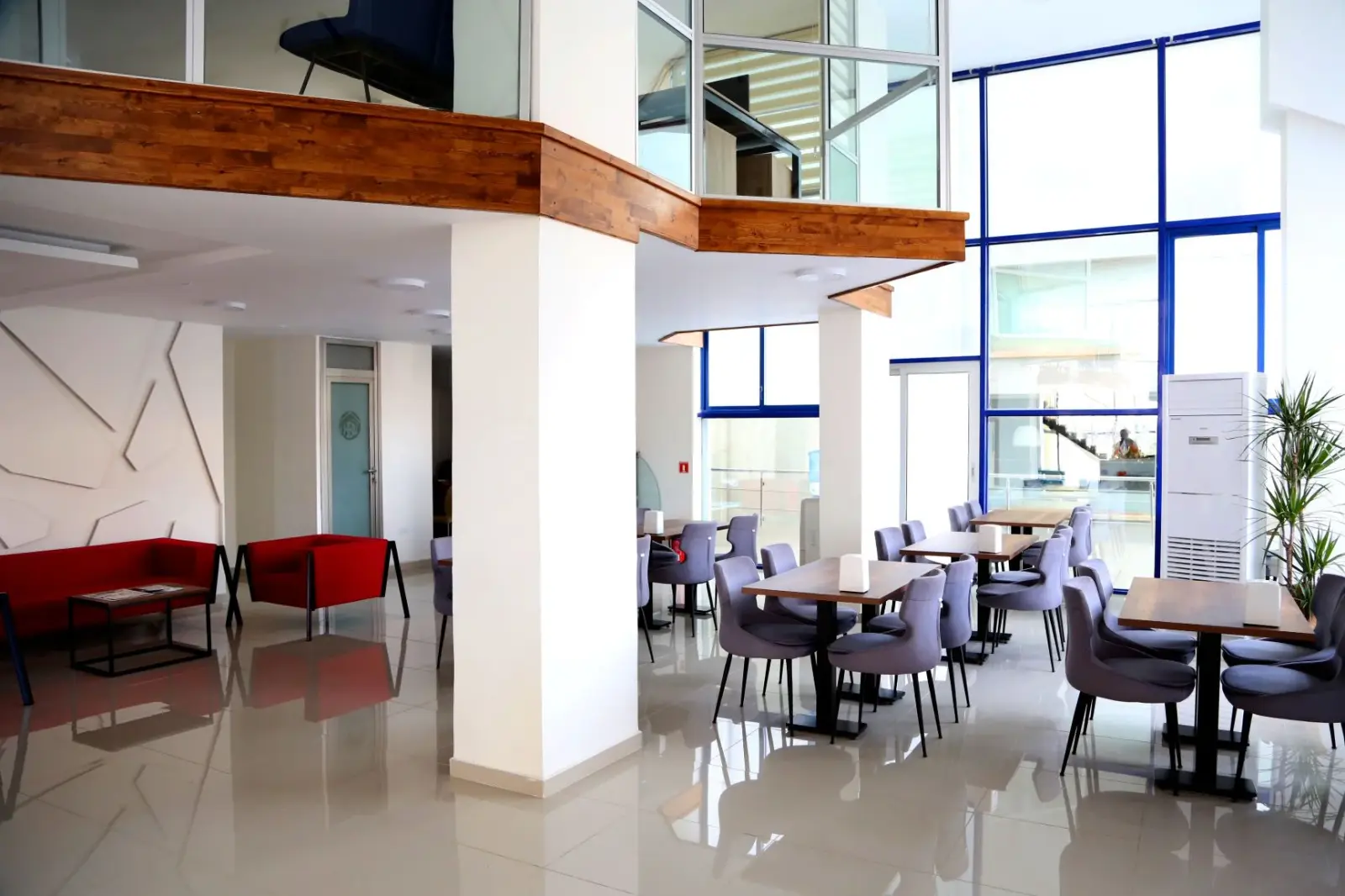 Café seating